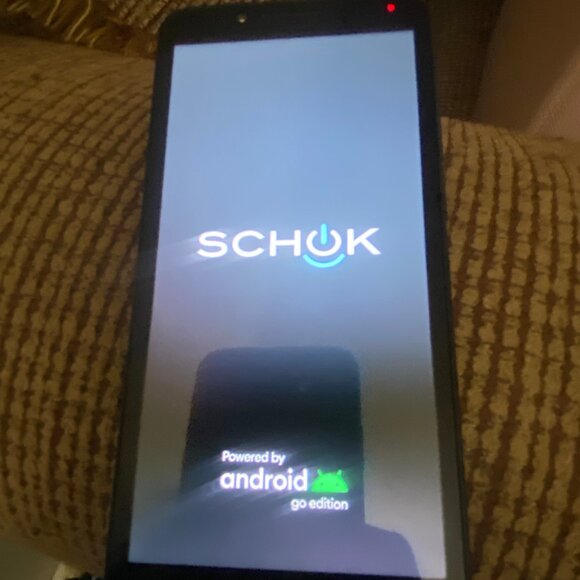 SCHOK ANDROID SMARTPHONE - Picture 3 of 3